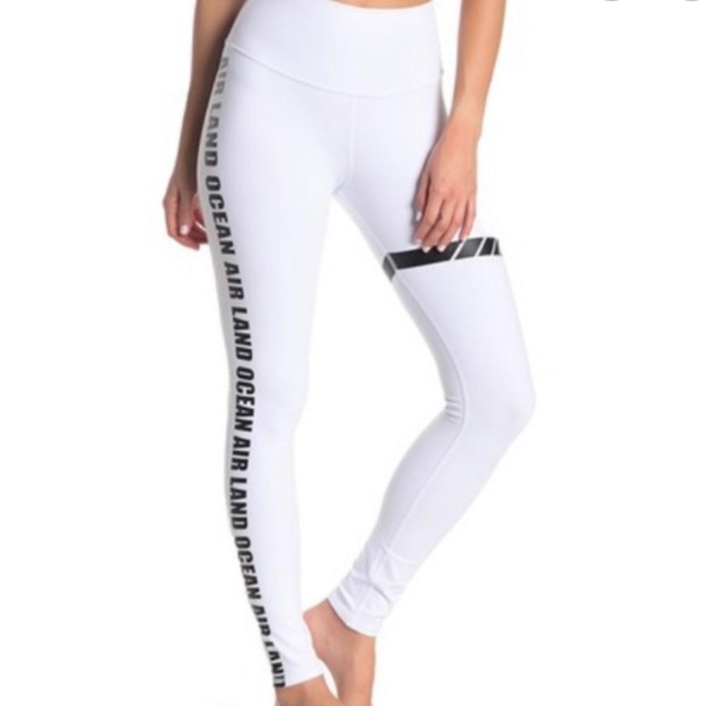 Unique Alo Yoga leggings!